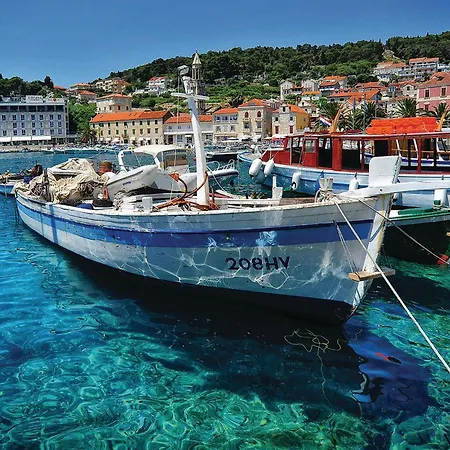 Gorgeous In With Kitchen Apartment Vrboska