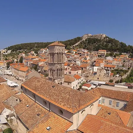 1 Bedroom Awesome In Daire *