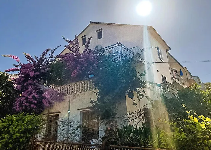1 Bedroom Awesome In