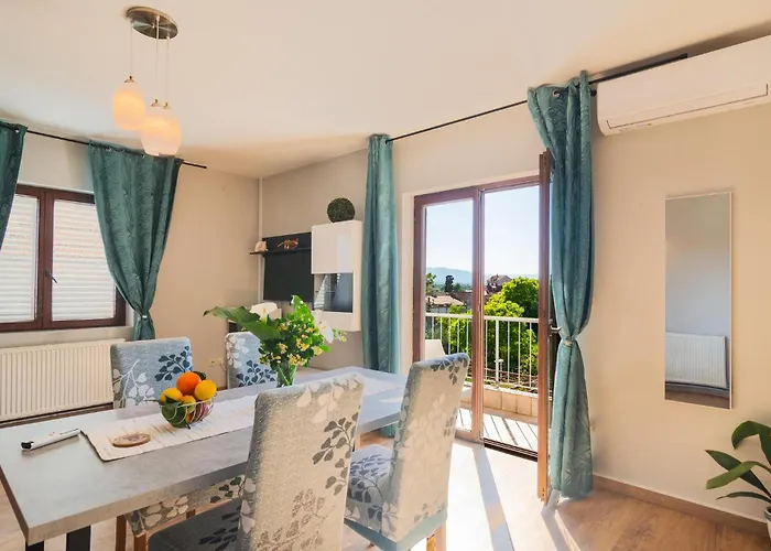 1 Bedroom Awesome In Vrboska